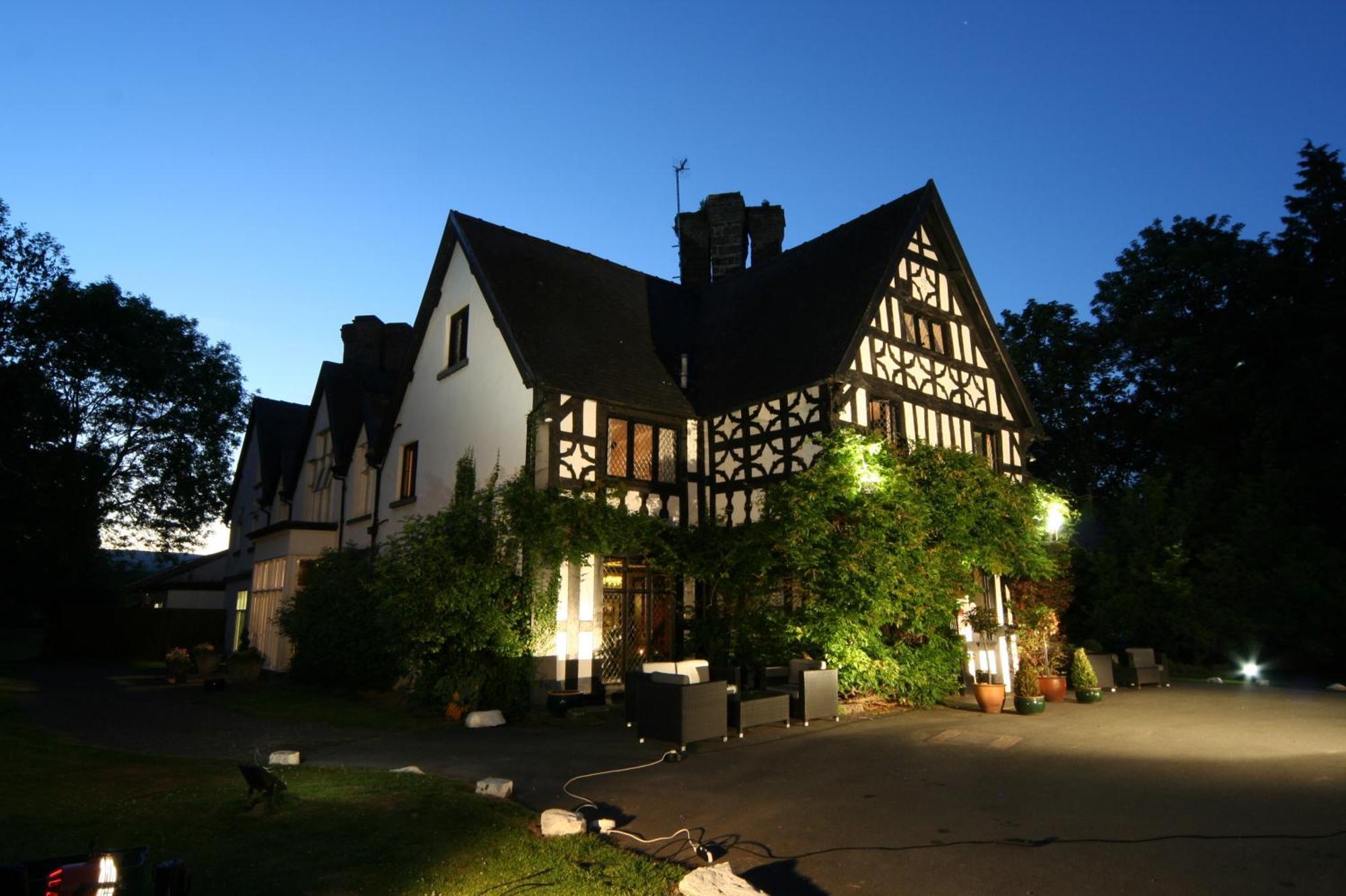 Maesmawr Hall Hotel Caersws Extérieur photo